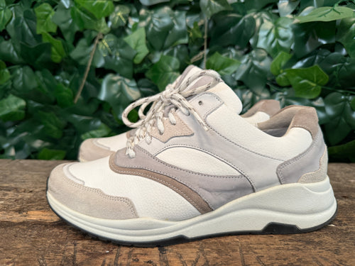 Bijna nieuwe sneakers van Durea maat 40 (maat K)