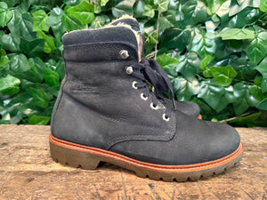 Nieuwe gevoerde boots van Panama Jack maat 43