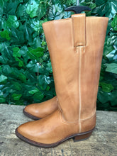 Afbeelding in Gallery-weergave laden, Nieuwe geweldig mooie laarzen van Sendra maat 40