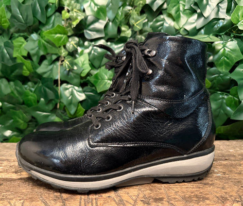 zo goed als nieuw boots van Xsensible maat 42(wijdte G)