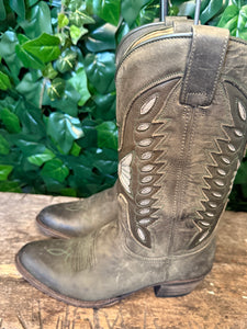 Nieuwe prachtige laarzen van Sendra maat 37
