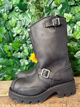 Afbeelding in Gallery-weergave laden, super stoere vintage biker boots van sendra maat 45