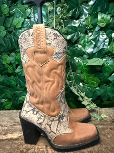 supergave vintage destroy laars maat 36
