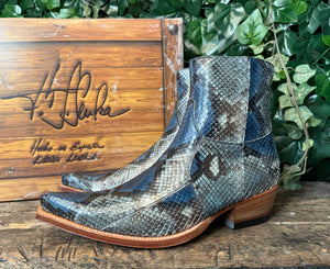 Nieuwe supergave python laarsjes van Sendra maat 42
