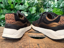 Afbeelding in Gallery-weergave laden, zo goed als nieuw sneakers van Xsensible maat 39(wijdte GX)