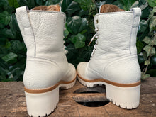 Afbeelding in Gallery-weergave laden, Gewoon Nieuwe gevoerde boots van Panama Jack maat 41