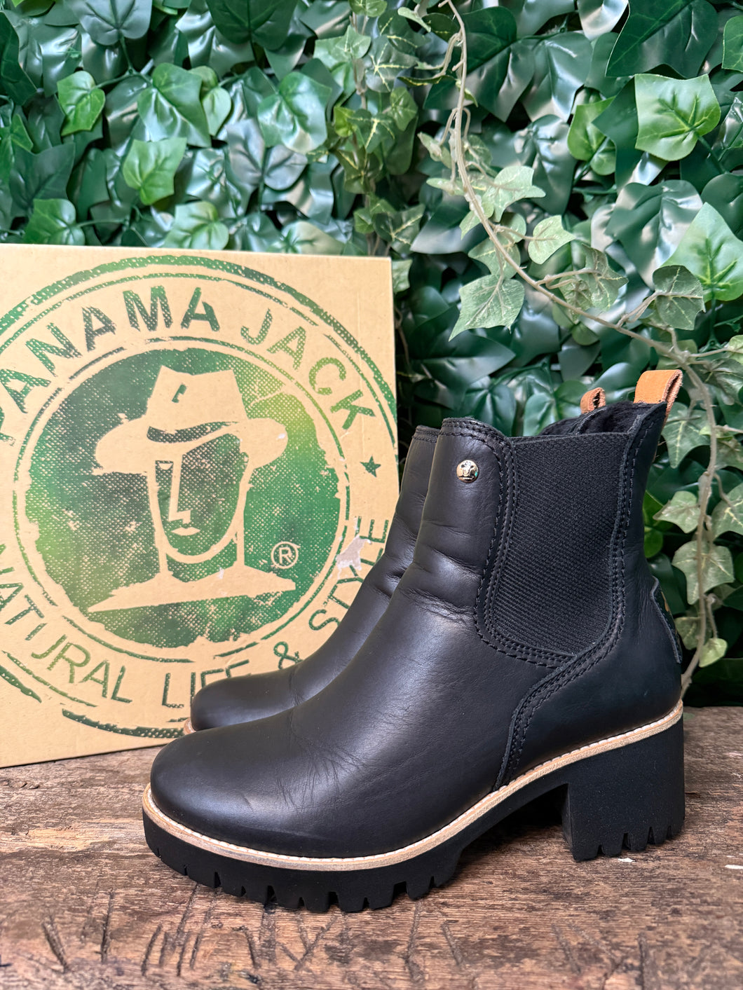 Nieuwe mooie laarsjes van Panama Jack maat 38