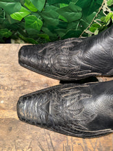 Afbeelding in Gallery-weergave laden, geweldig mooie vintage boots van Sendra maat 44