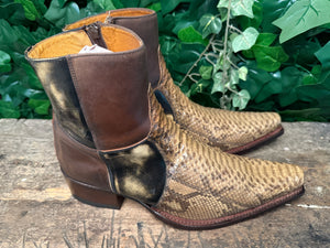 Nieuwe prachtige python laarzen van Sendra maat 44