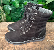 Afbeelding in Gallery-weergave laden, gewoon Nieuwe hoge sneakers van Wolky maat 37