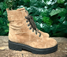 Afbeelding in Gallery-weergave laden, Nieuwe boots van Durea maat 38,5 (wijdte H)