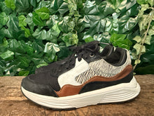 Afbeelding in Gallery-weergave laden, zo goed als nieuw sneakers van Xsensible maat 42(wijdte GX)
