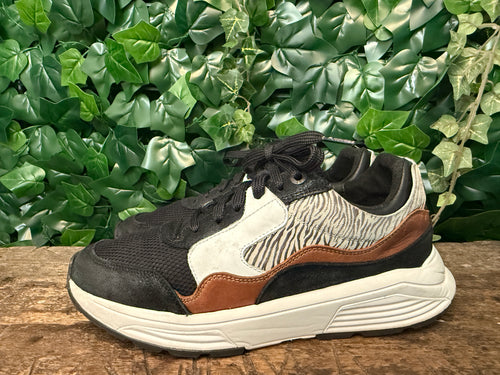 zo goed als nieuw sneakers van Xsensible maat 42(wijdte GX)