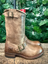 Afbeelding in Gallery-weergave laden, Nieuwe mooie laarzen van Sendra maat 36