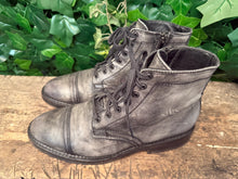 Afbeelding in Gallery-weergave laden, gewoon Nieuwe boots van Thursday boot Company maat 44