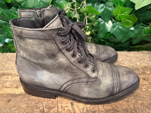 Afbeelding in Gallery-weergave laden, gewoon Nieuwe boots van Thursday boot Company maat 44