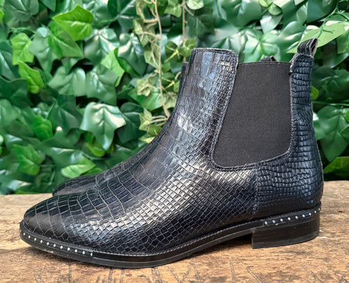 Nieuwe laarsjes van Omoda maat 42