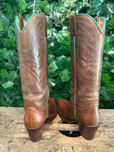 Afbeelding in Gallery-weergave laden, Bijna Nieuwe gave laarzen van Sendra maat 38