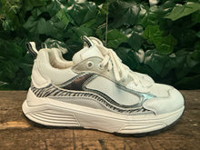 Afbeelding in Gallery-weergave laden, zo goed als nieuw sneakers van Xsensible maat 36(wijdte G)