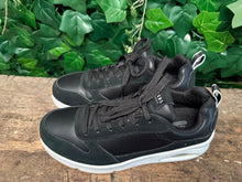 Afbeelding in Gallery-weergave laden, Nieuwe sneakers van Skechers maat 42