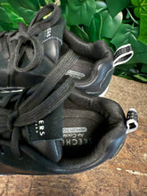 Afbeelding in Gallery-weergave laden, Nieuwe sneakers van Skechers maat 42