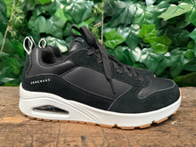 Afbeelding in Gallery-weergave laden, Nieuwe sneakers van Skechers maat 42