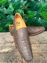 Afbeelding in Gallery-weergave laden, Nieuwe python leren instappers van Sendra maat 42