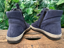 Afbeelding in Gallery-weergave laden, Nieuwe hoge sneakers/veterboots van Gabor maat 40(maat 6,5