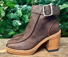 Afbeelding in Gallery-weergave laden, Nieuwe supergave vintage blokhak laarzen Sendra maat 39