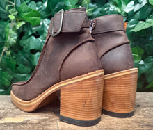 Afbeelding in Gallery-weergave laden, Nieuwe supergave vintage blokhak laarzen Sendra maat 39
