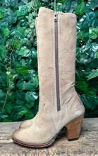 Afbeelding in Gallery-weergave laden, Nieuwe prachtige laarzen van Frye maat 38 (maat 8)