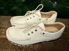 Afbeelding in Gallery-weergave laden, Nieuwe sneakers van Wolky maat 41