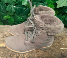 Afbeelding in Gallery-weergave laden, bijna Nieuwe gevoerde boots van Panama Jack maat 39