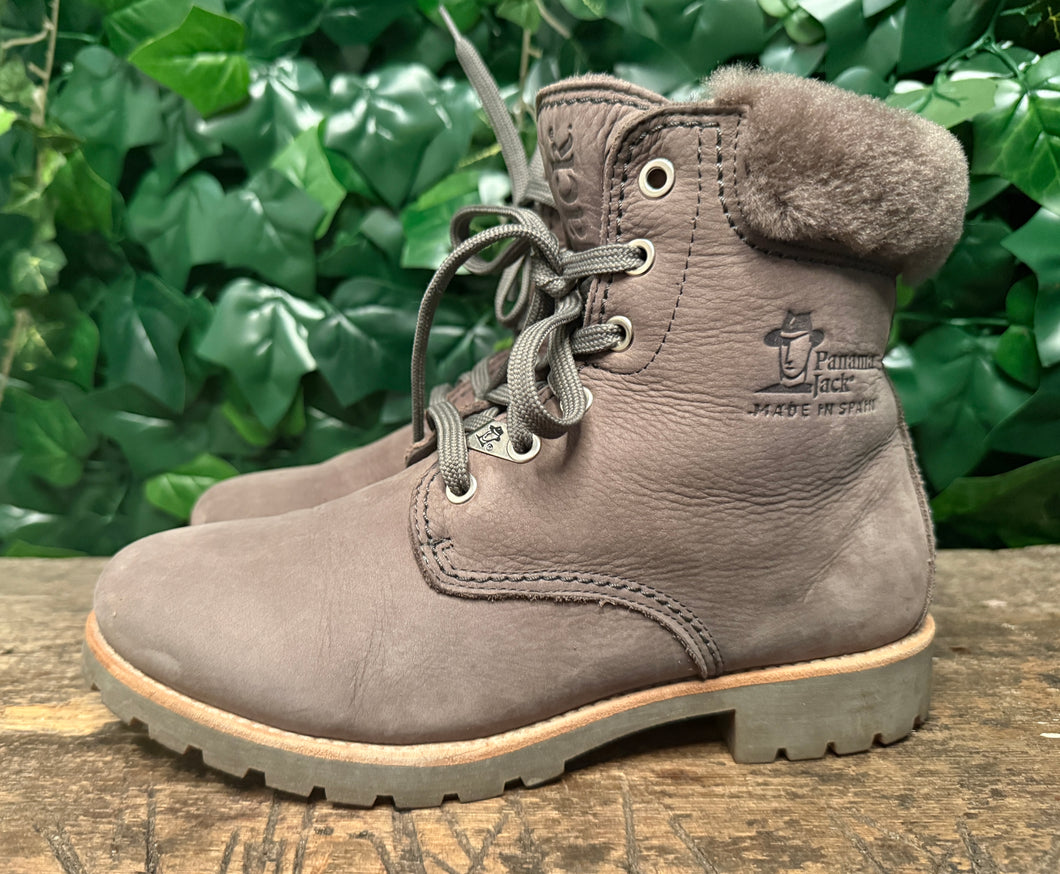 bijna Nieuwe gevoerde boots van Panama Jack maat 39