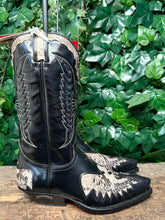 Afbeelding in Gallery-weergave laden, Nieuwe prachtige vintage laarzen van Sendra maat 39