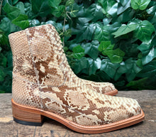Afbeelding in Gallery-weergave laden, supergave Nieuwe python laars van Sendra maar 42
