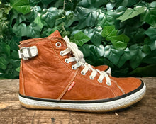 Afbeelding in Gallery-weergave laden, Nieuwe sneakers van Wolky maat 39