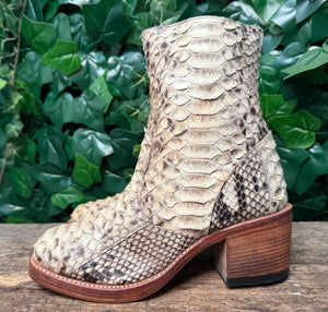 Nieuwe prachtige vintage python laarzen van Sendra maat 37