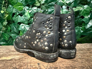 Nieuwe enkellaarsjes van old gringo mat studs maat 39