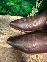 Afbeelding in Gallery-weergave laden, Nieuwe prachtige laarzen van Sendra maat 42