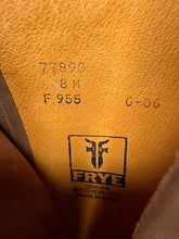 Afbeelding in Gallery-weergave laden, Nieuwe laarzen van Frye maat 38 (us maat 8 )