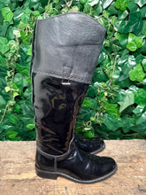 Afbeelding in Gallery-weergave laden, supergave bijna Nieuwe lakleer laars van Sendra maar 38