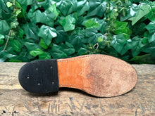 Afbeelding in Gallery-weergave laden, supergave bijna Nieuwe lakleer laars van Sendra maar 38