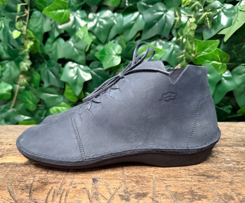 Nieuwe schoenen/laarsjes van loints of holland maat 39