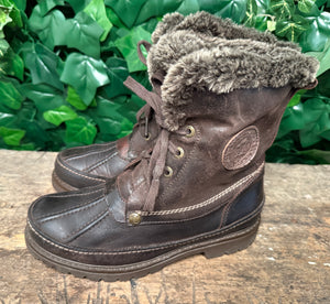 zo goed als nieuw gevoerde boots van Panama Jack maat 38