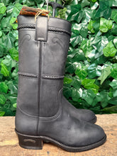 Afbeelding in Gallery-weergave laden, Nieuwe prachtige laarzen van Sendra maat 42 (uk 8)