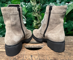 gewoon Nieuwe boots van Durea maat 38 (wijdte H)