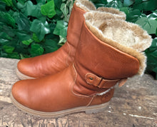 Afbeelding in Gallery-weergave laden, zo goed als nieuw gevoerde boots van Panama Jack maat 42