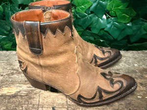 zo goed als Nieuw prachtige laarsjes van Sendra maat 39