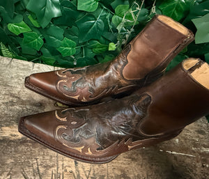 bijna Nieuwe prachtige laarsjes van Sendra maat 40